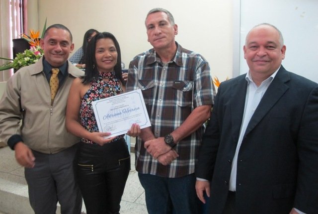 Adriana Herrera (10 años de servicio)